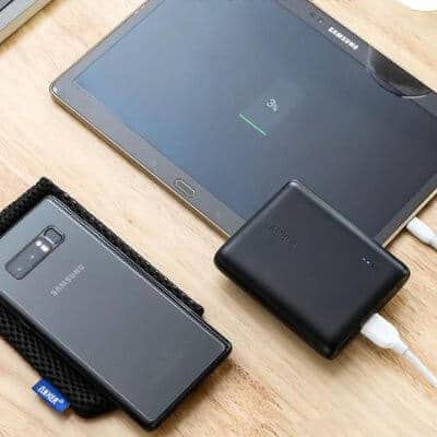 Anker Powerbank on table