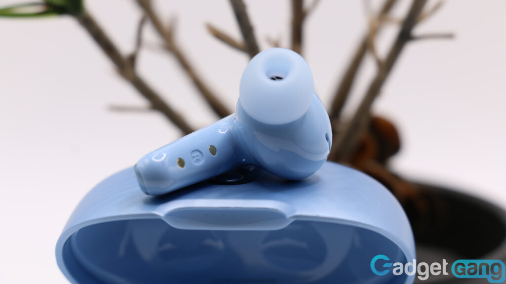 Image shows the earbud