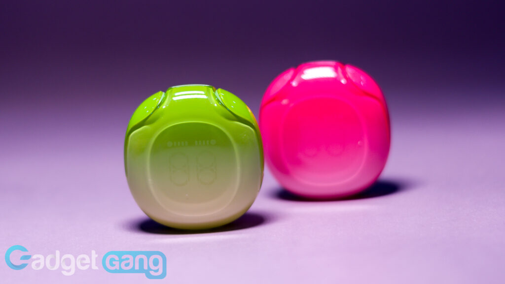 Image shows Different colors of the Acefast Crystal T9 Review